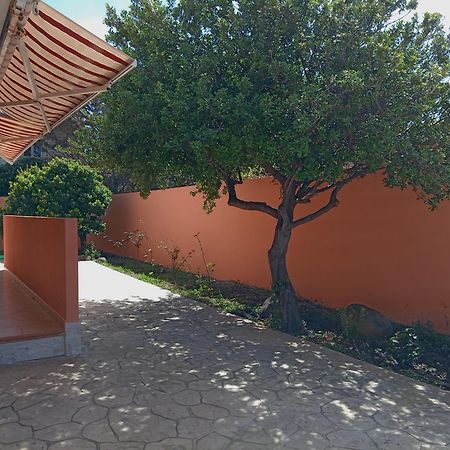 Casa Vacanze Santa Caterina Di Pittinuri  Exterior foto
