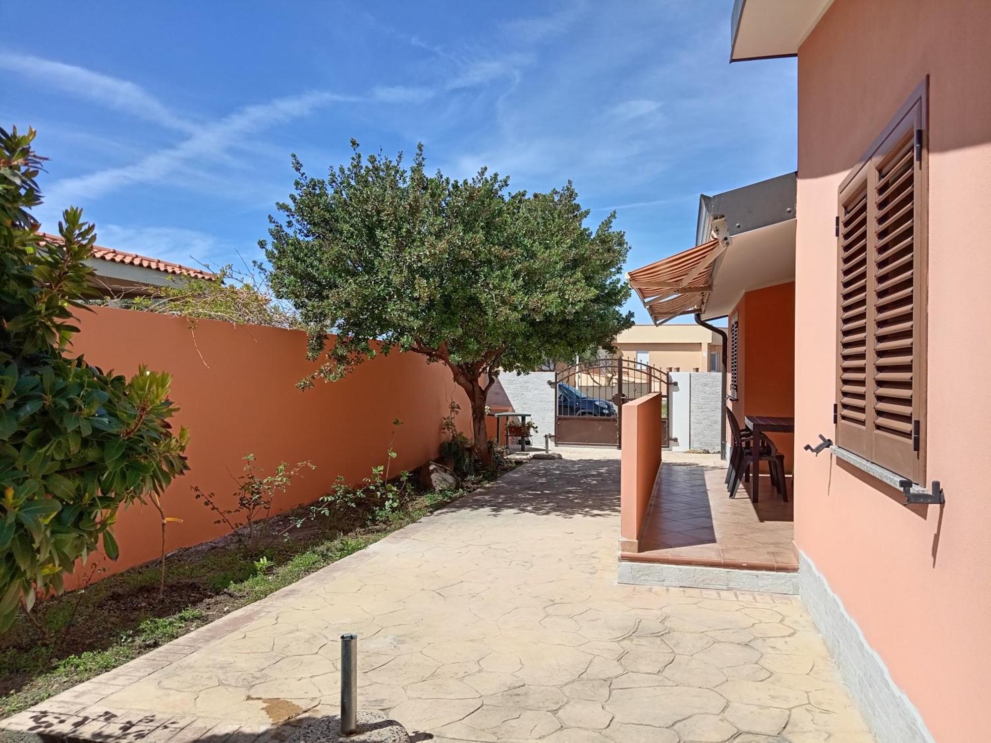 Casa Vacanze Santa Caterina Di Pittinuri  Exterior foto